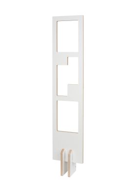 Weißes Tojo Lesestoff Bücherregal aus Holz, minimalistisches Design mit Fächern für Bücher und Deko.